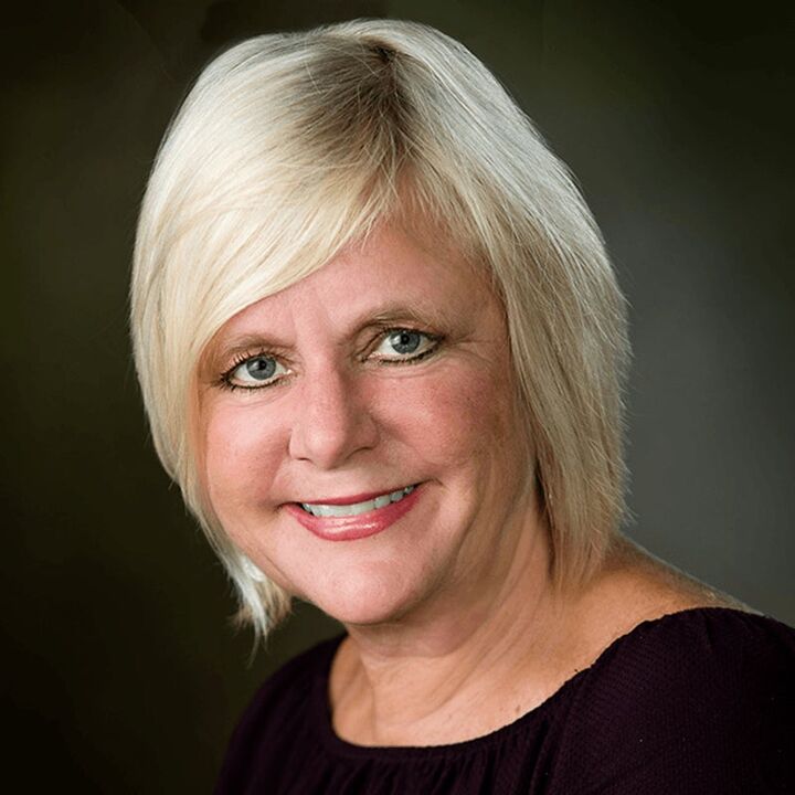Susan Rohn,  in Lake Geneva, Real Estate Group