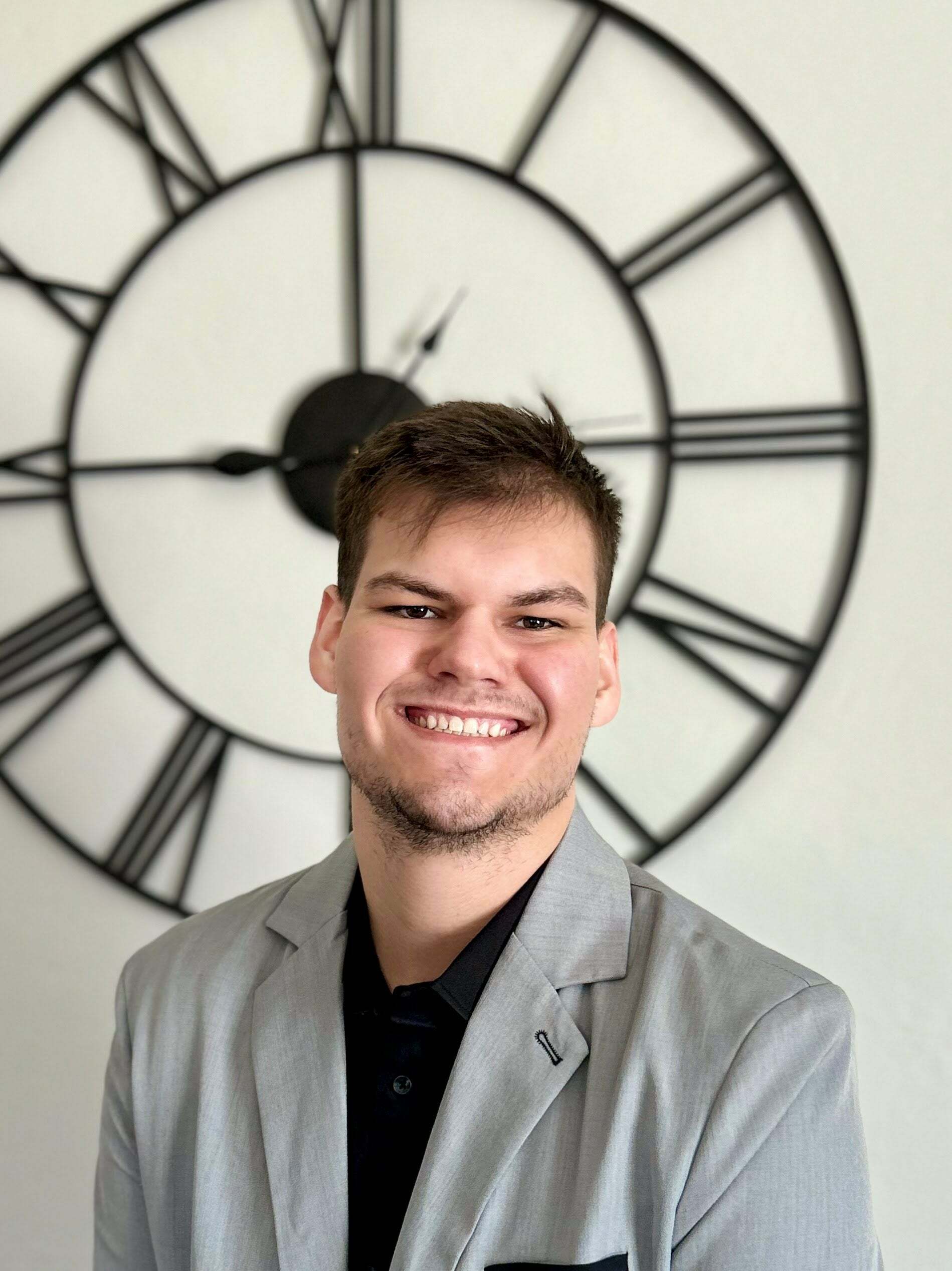Andrew Mendoza, Real Estate Broker/Owner in Edmond, Paramount