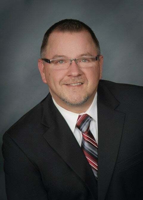 Craig Bentley,  in Clio, Signature Realty