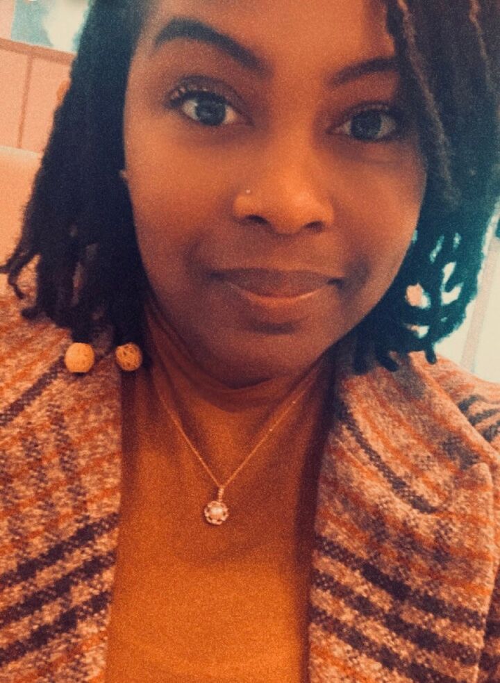 Krystal Jones,  in Waukegan, Circle