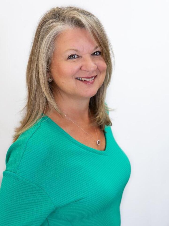 CINDY HAY, Real Estate Salesperson in Marshall, Lenhart Properties, Inc.