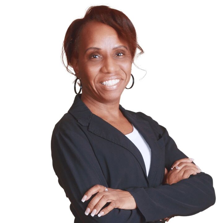 Tee Williams, Real Estate Salesperson in Virginia Beach, Native American Group