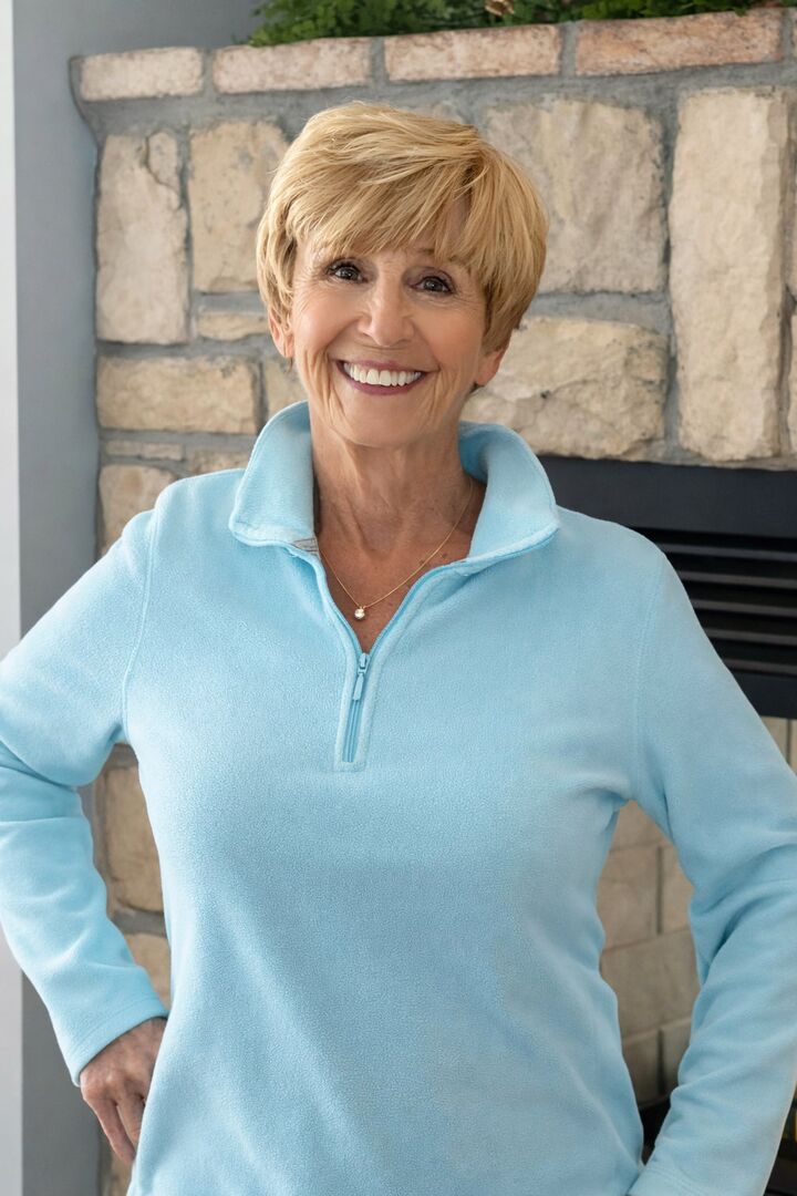 Sally Brooke, Real Estate Salesperson in Topeka, American Home