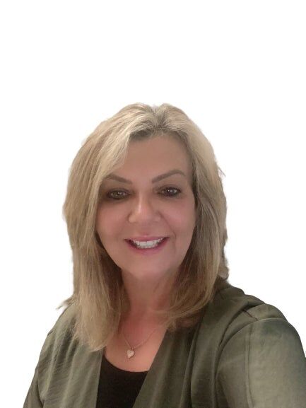 Vesna Kanacki, Real Estate Broker in White Plains, Elite Realty