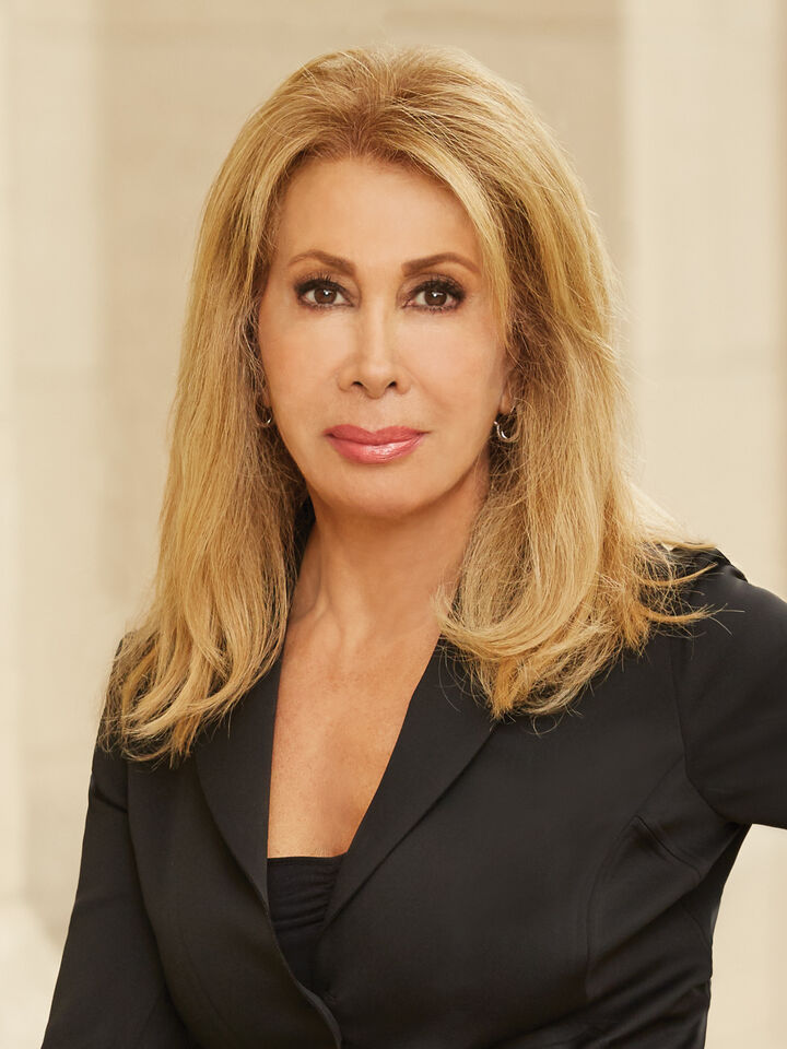 Foroogh Zarinehbaf, Real Estate Salesperson in New York, Corcoran Group
