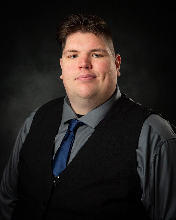 Logan Lanning, Real Estate Salesperson in Fenton, Professionals