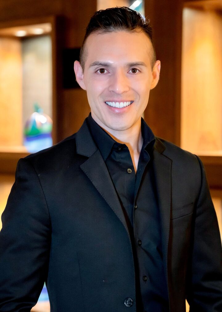 Hector Chaidez, Real Estate Salesperson in Beverly Hills, Nelson Shelton Real Estate ERA Powered