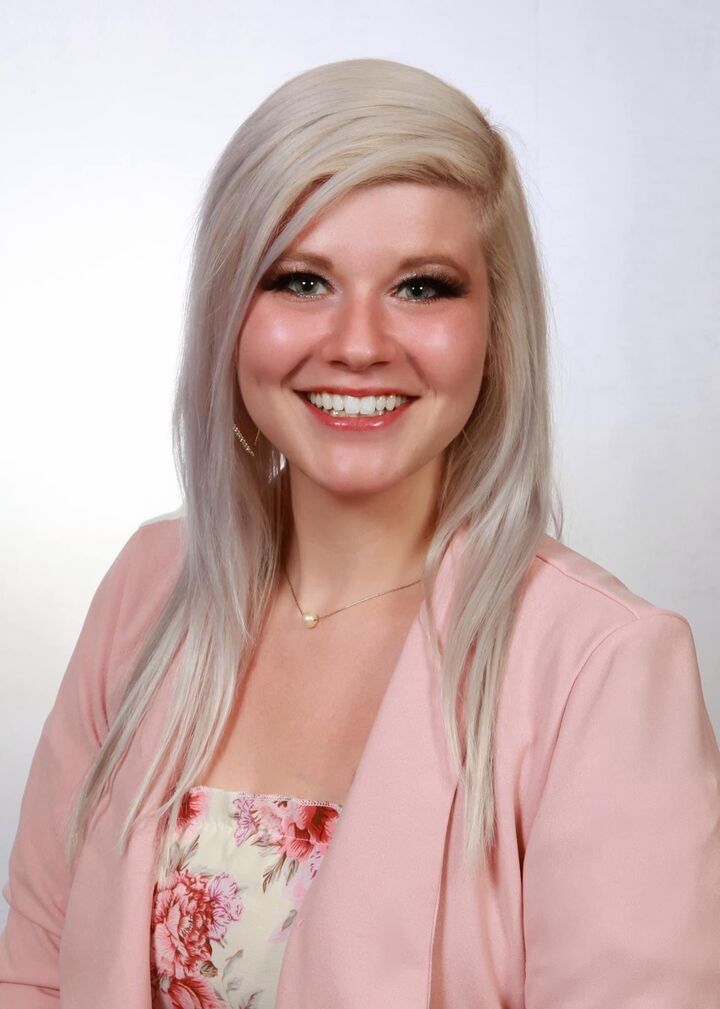 Sierra Owens, Real Estate Salesperson in Tullahoma, Wright Realty
