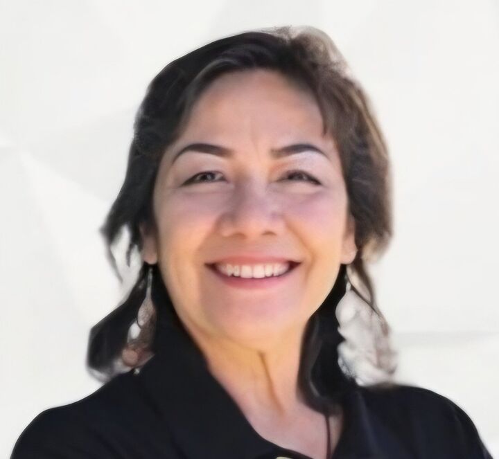 Rocio Valencia, Real Estate Salesperson in Victorville, LEADERS
