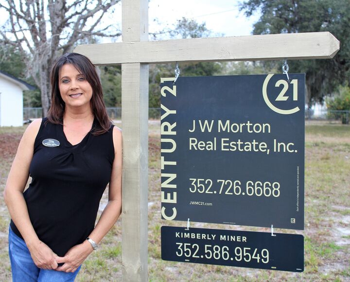 Kimberly Miner, Real Estate Salesperson in Inverness, J W Morton Real Estate, Inc.