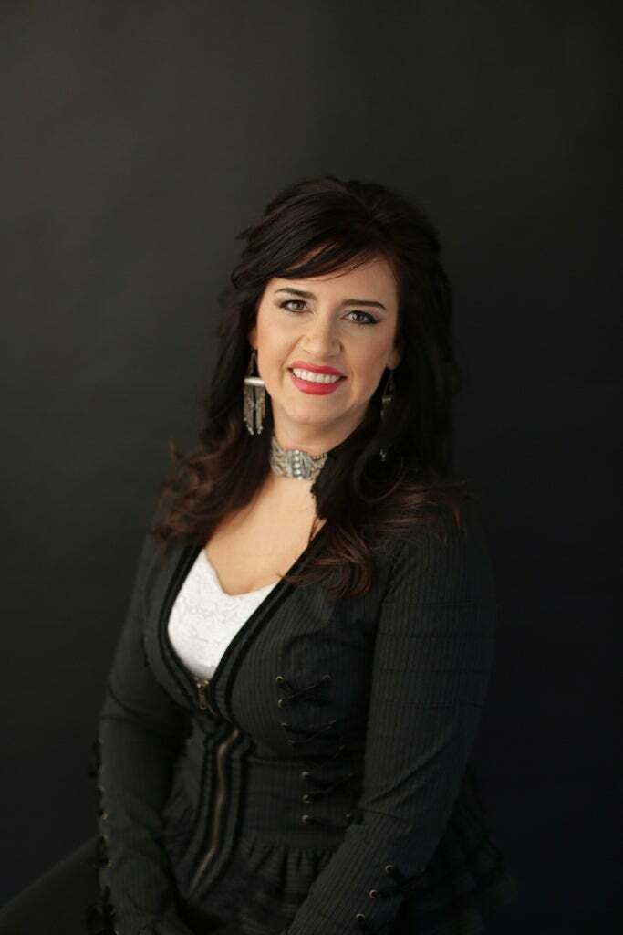 Lana Coogan, Real Estate Salesperson in Mena, Perry Real Estate