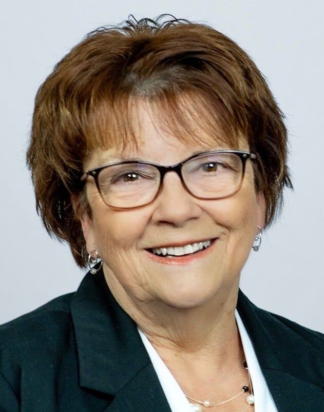 Susan Lewis, Real Estate Salesperson in Chelmsford, Your Way