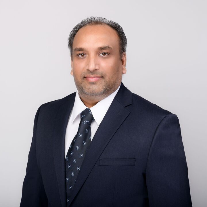 Sukhvir Sondh,  in Mississauga, Coldwell Banker Sun Realty, Brokerage