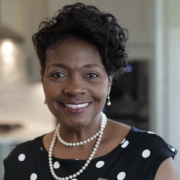 Wilma Savage, Real Estate Broker in Charlotte, ERA Live Moore