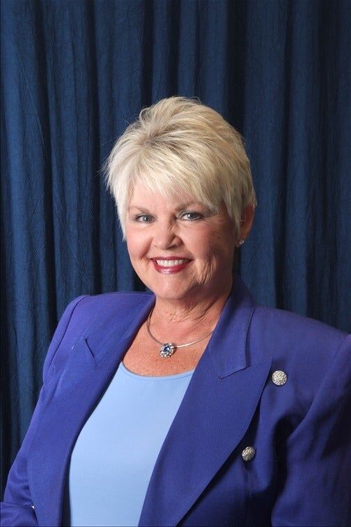 Nancy Oakes, Affiliate Broker in Gallatin, Southern Realty