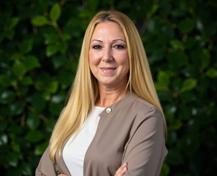 Lori Gillam, Real Estate Salesperson in Lindenhurst, AA Realty