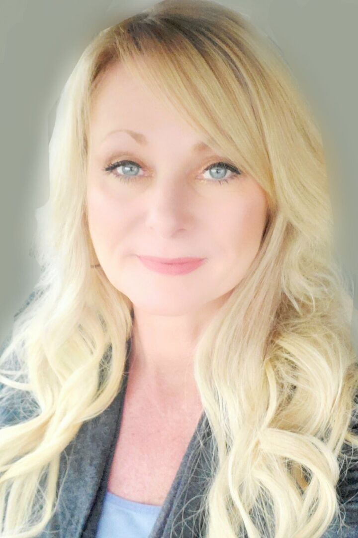 Michelle Spencer, Real Estate Salesperson in Brighton, Town & Country Real Estate