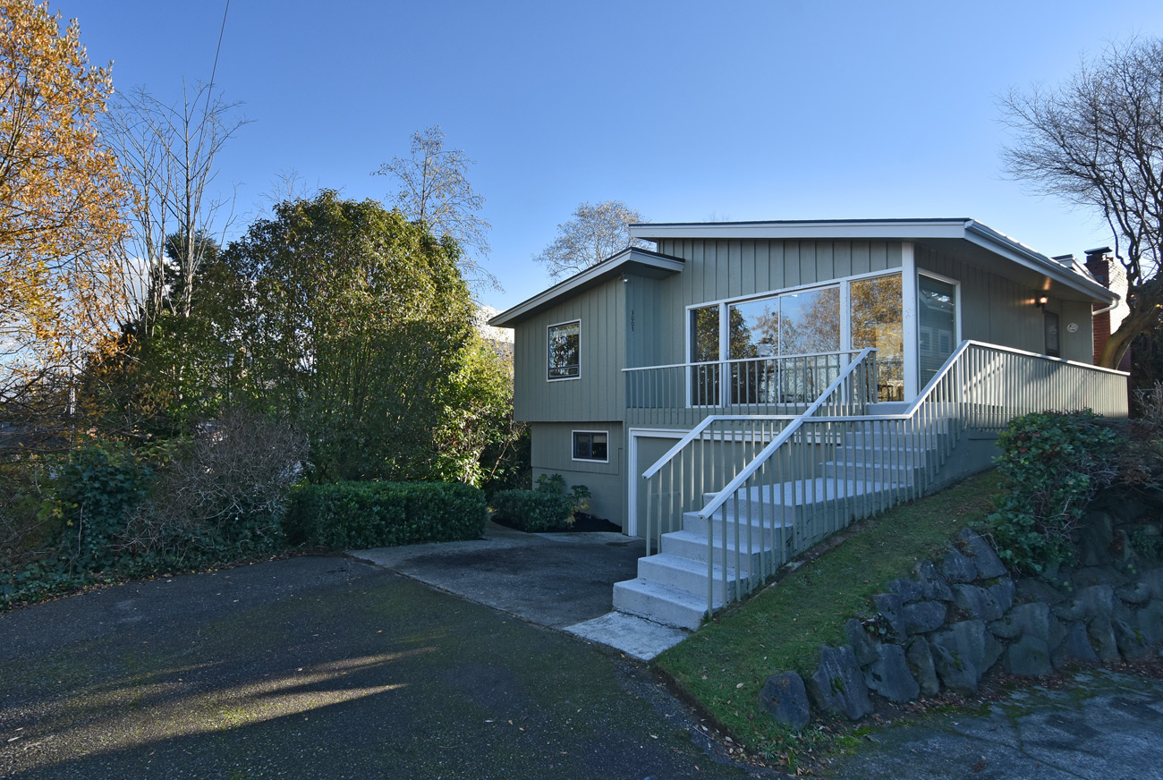 Property Photo: Exterior Front 3005 W Mansell St  WA 98199 