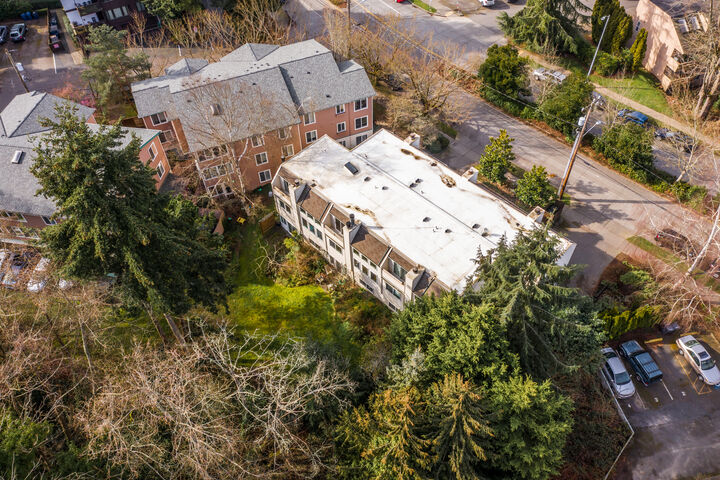 3423 W Government Wy 7  Seattle WA 98199 photo