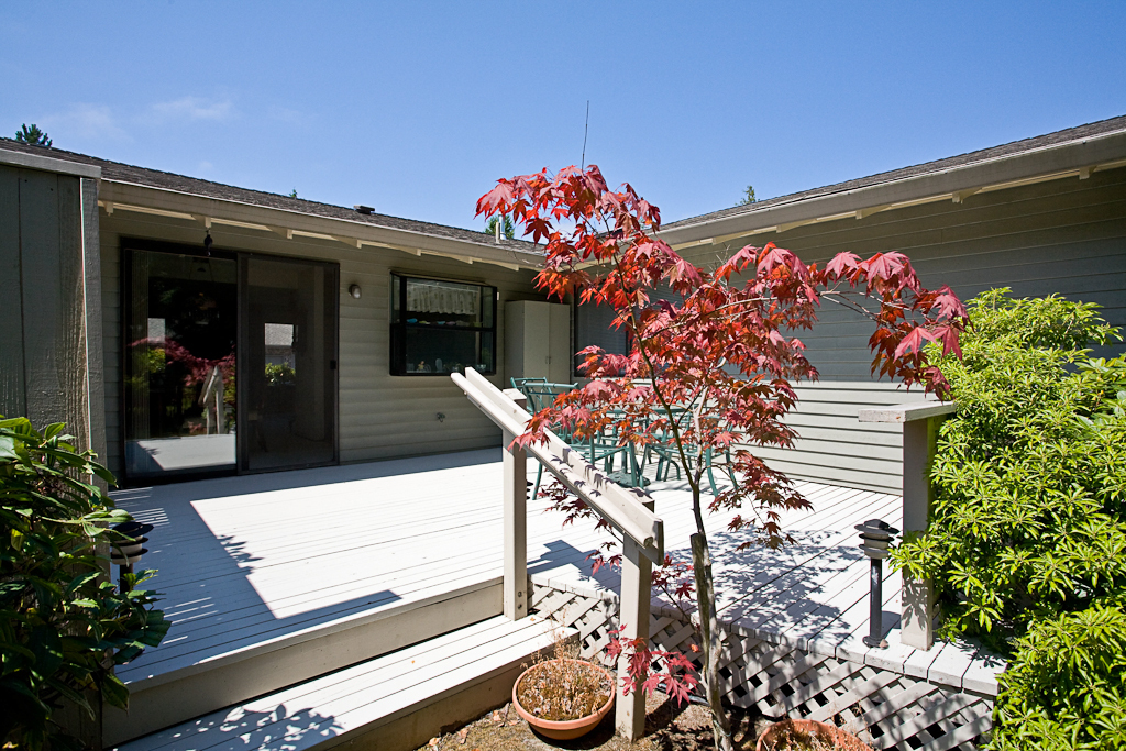 Property Photo: 11512 103 Place NE B6 WA 98033