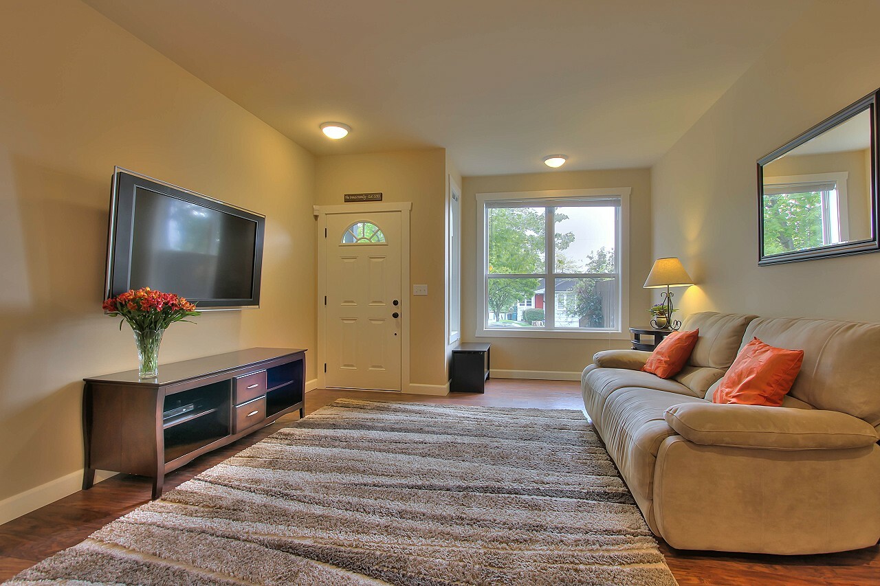 Property Photo: Living room 1146 NW 56th St  WA 98107 