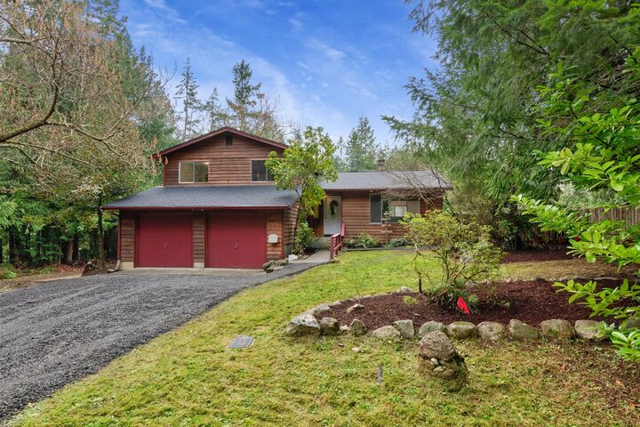 5497 NE Laura Loop  Poulsbo WA 98370 photo