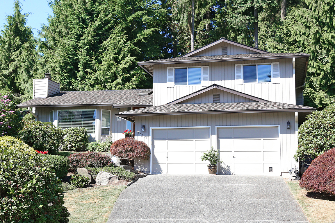 Property Photo:  10614 32nd Dr SE  WA 98208 