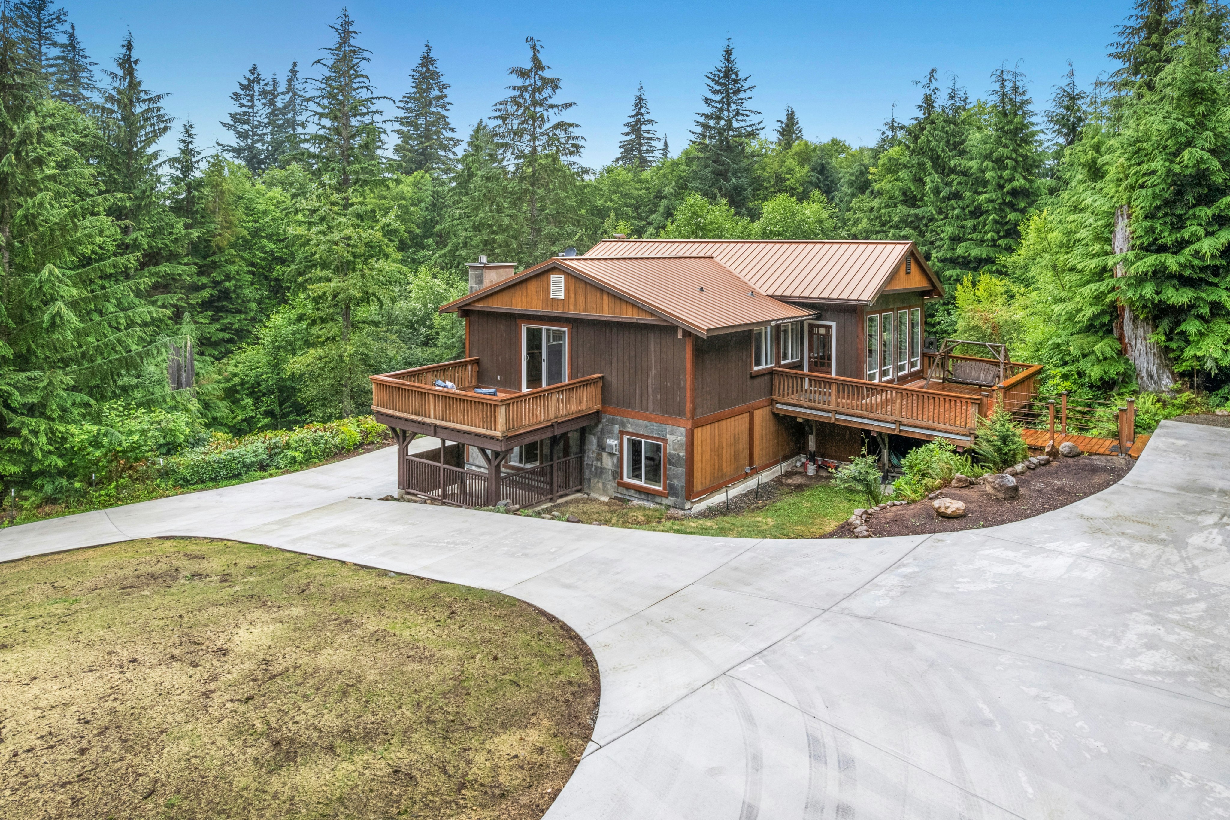 Property Photo: 37232 SE 191st Street WA 98045