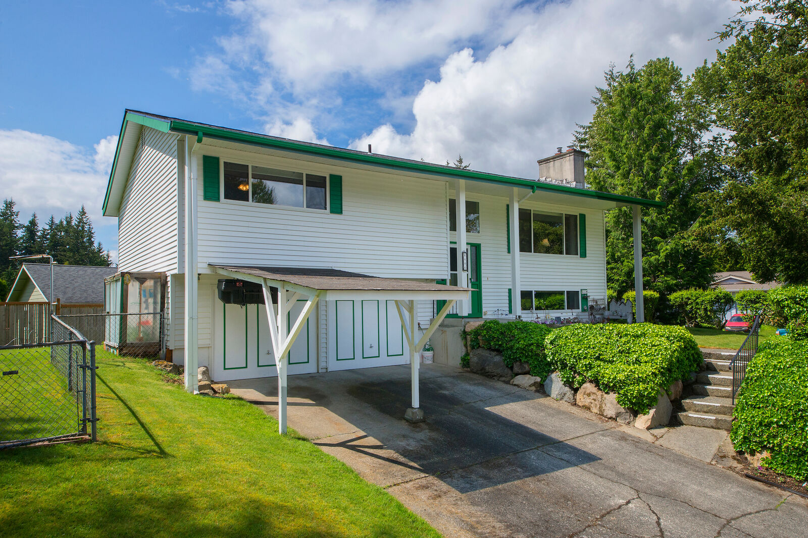 Property Photo:  2606 Alvarado Dr  WA 98229 