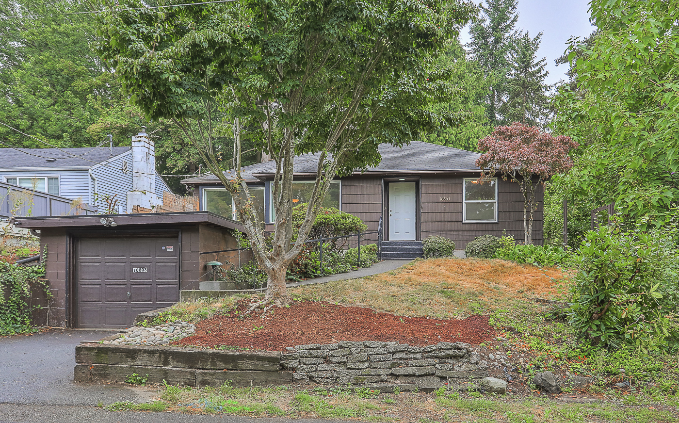 Property Photo: 10803 26th Ave S WA 98168