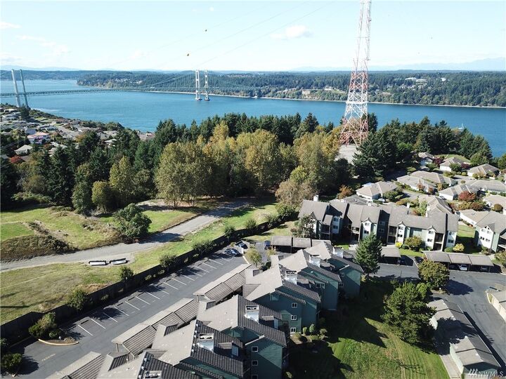 Property Photo: 3008 N Narrows Drive F-303 WA 98407
