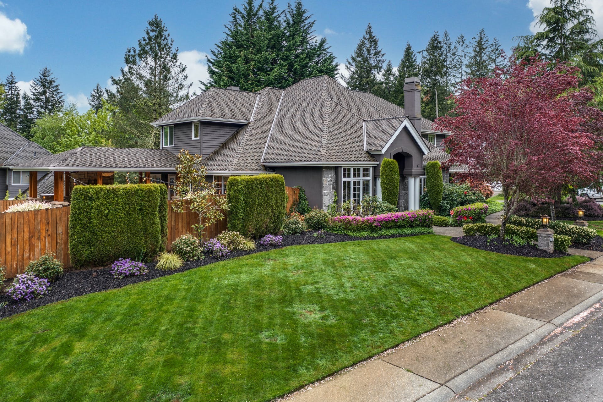 Property Photo:  25877 SE 22nd Place  WA 98075 