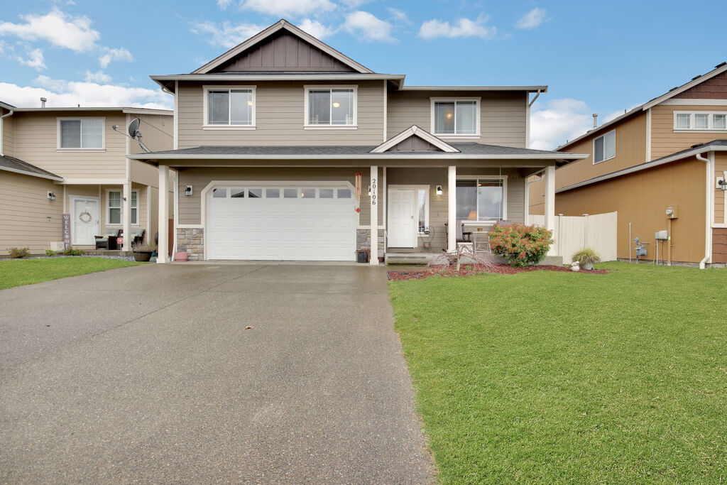 Property Photo:  20106 45th Lane E  WA 98387 