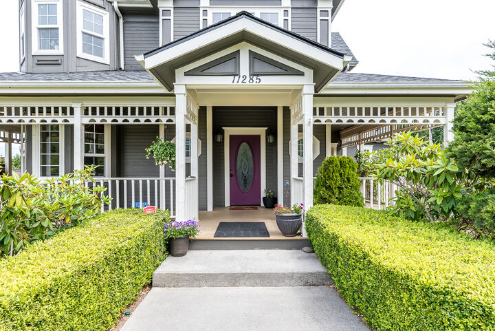 Property Photo:  11285 Whistle Lake Rd  WA 98221 