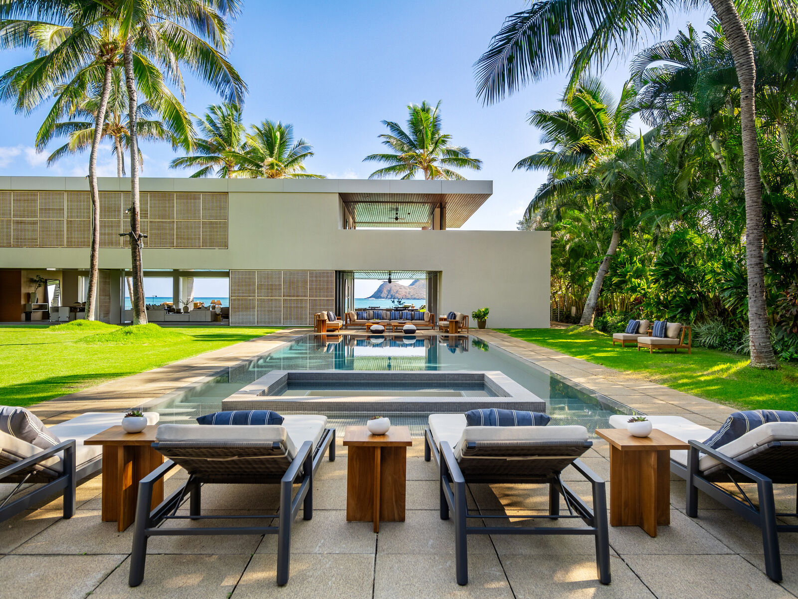 Property Photo:  1240 Mokulua Drive  HI 96734 