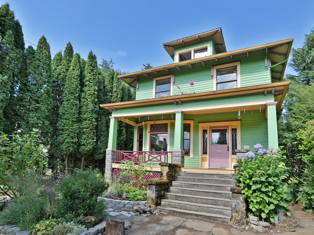 Property Photo: 1331 SE 32nd Ave OR 97214