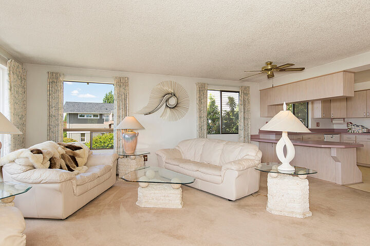 Property Photo: Living room 720 Cedar Ave S  WA 98057 