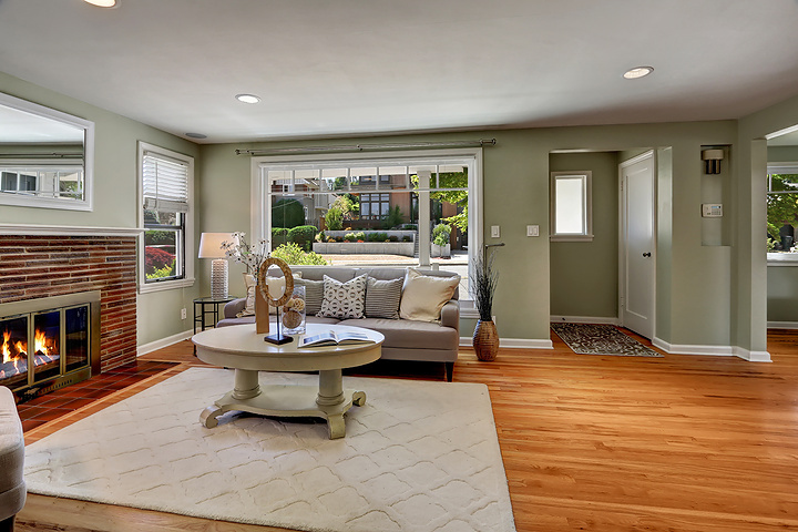 Property Photo: Living room & dining room 6812 37th Ave NE  WA 98115 