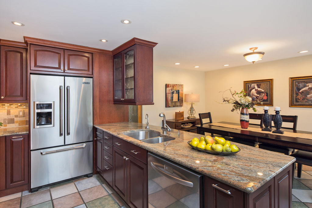 Property Photo: Kitchen/dining room 4510 88th Ave SE  WA 98040 