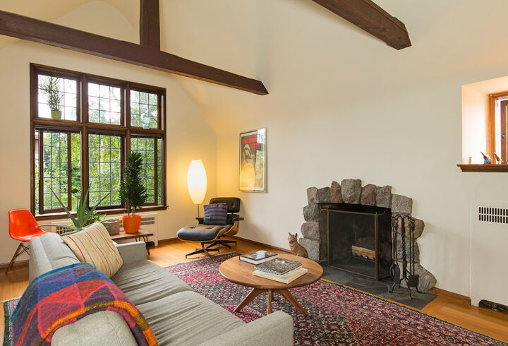 Property Photo: Living Room 710 Belmont Place E 308 WA 98102