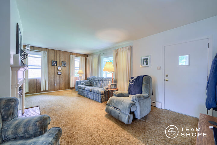 Property Photo:  105 Campbelltown Road  PA 17078