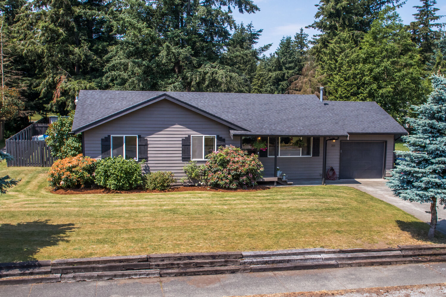 Property Photo:  205 Cashmere Lane  WA 98247 