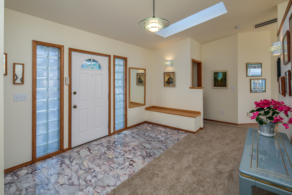 Property Photo: Entry/ Living Room 5745 Nakat Wy  WA 98230 