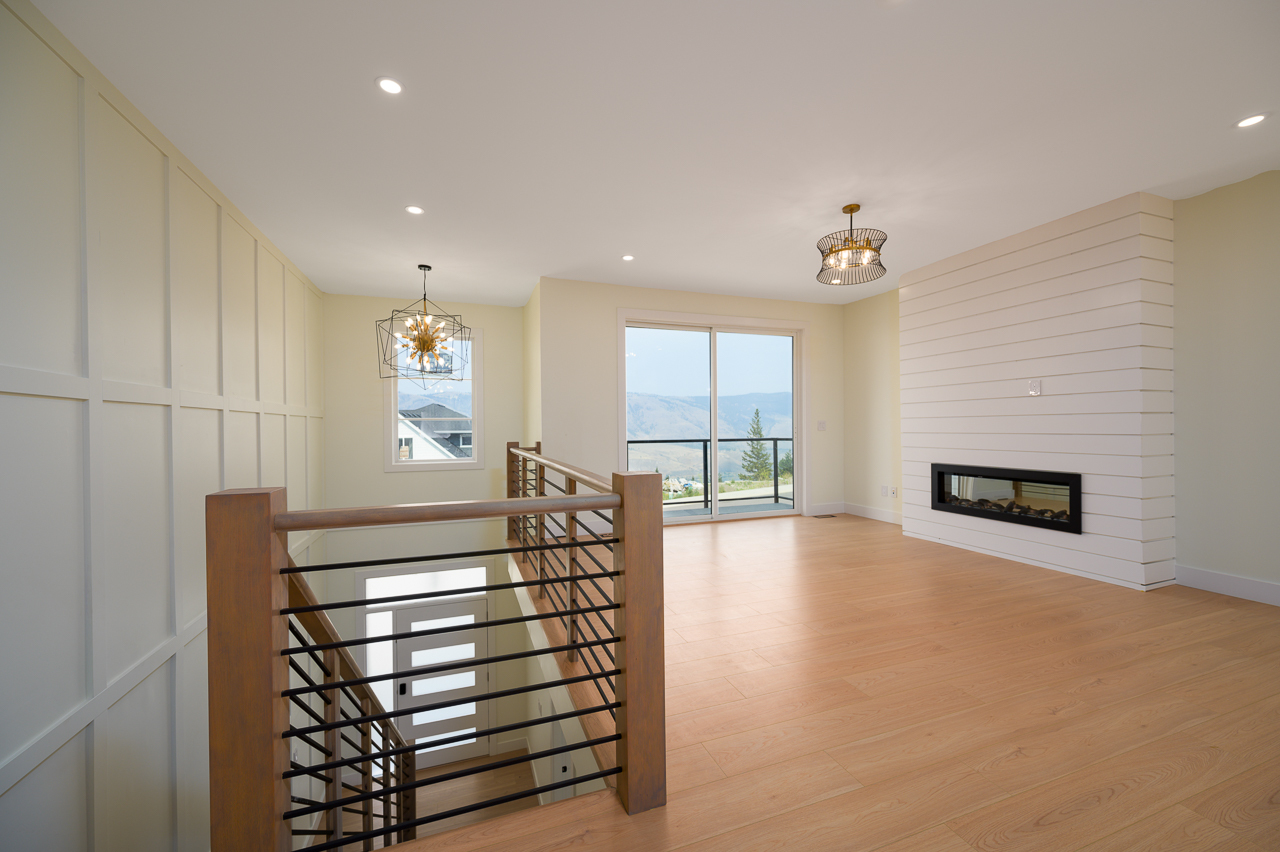 Property Photo: 1725 Balsam Place BC V2E 0E2