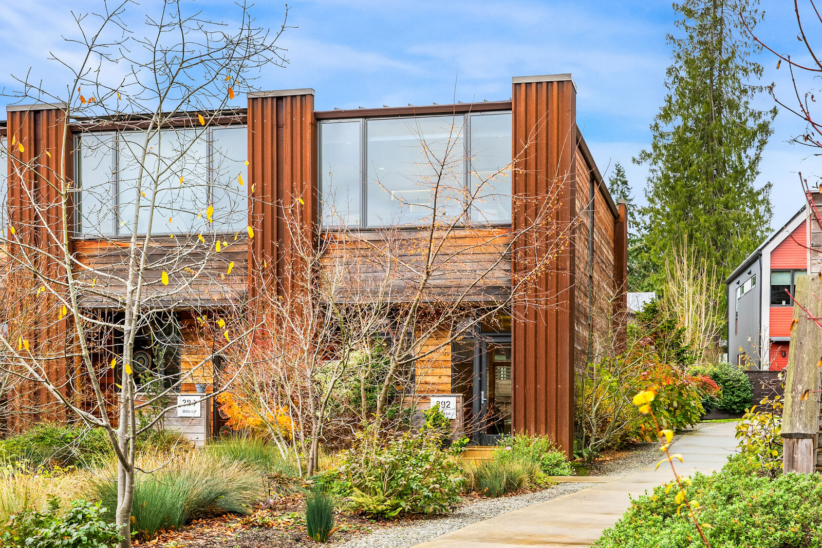 Property Photo:  392  Wills Lane NW  WA 98110 