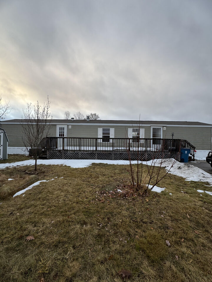 Property Photo:  868 Shady Lane  MI 49686 
