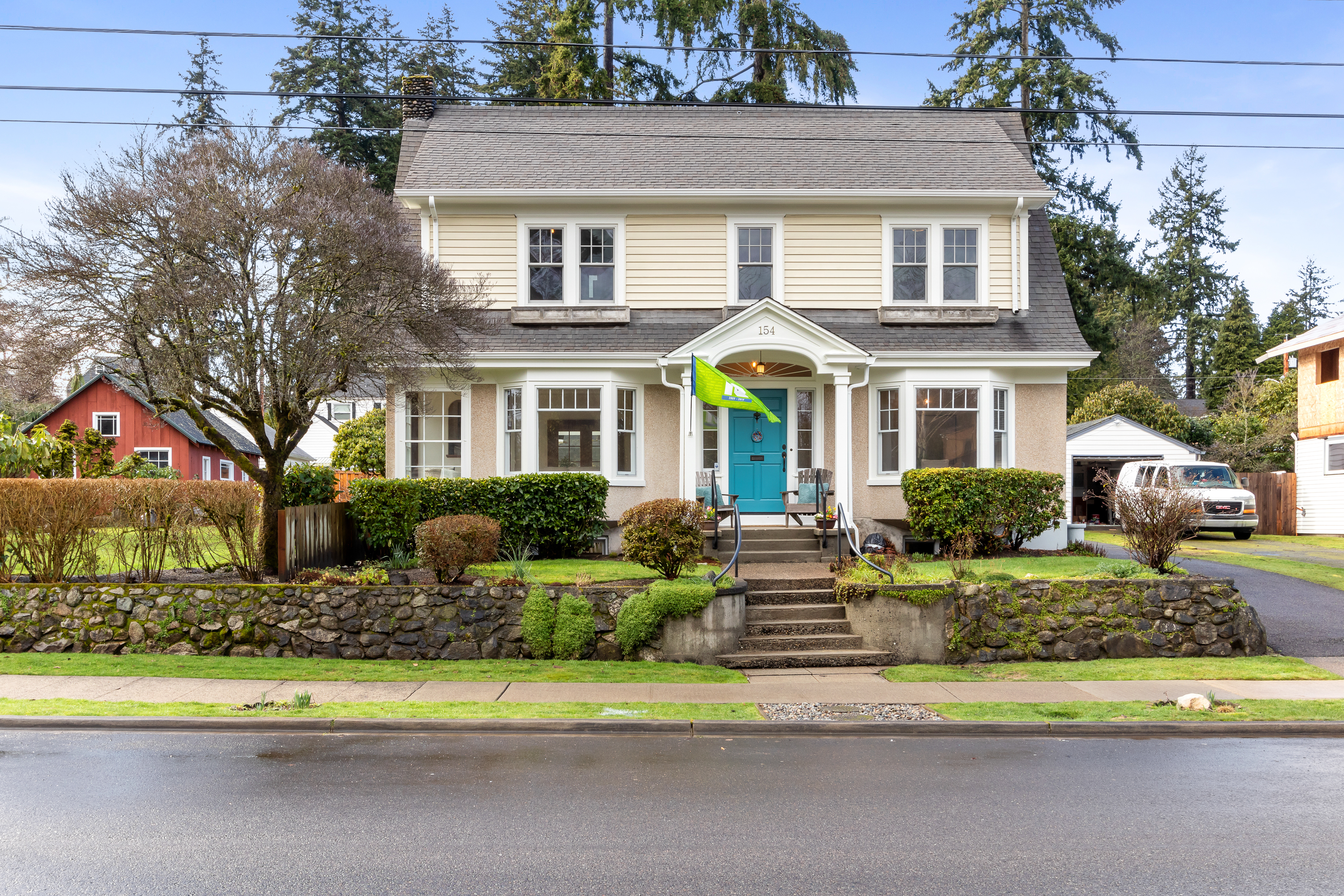 Property Photo:  154 Harvard Ave  WA 98466 