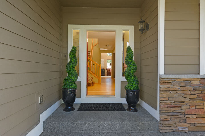 Property Photo: 18071 Mount Walker Dr NE WA 98370