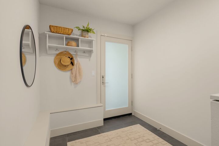 Property Photo:  412 W Fulton Street  WA 98119 