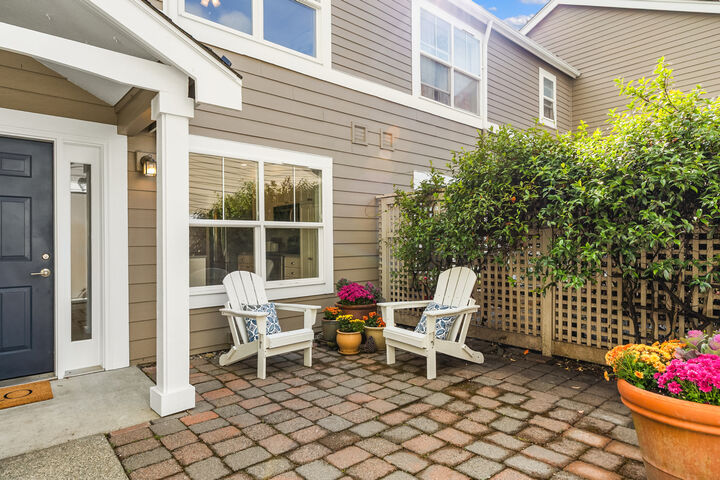 Property Photo: 1230 Weaver Rd NW #C-5 1230  Weaver Road NW C-5  WA 98110 